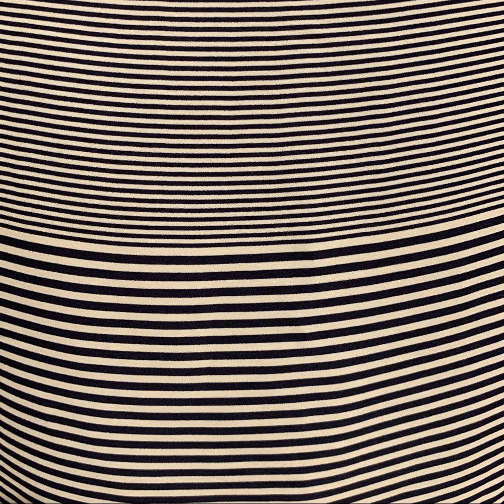 Ann Taylor LOFT blue and white striped blouse size XS - Picture 4 of 7